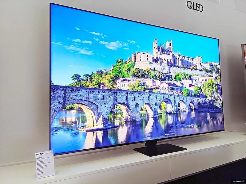 Купить телевизор 2020. QLED 2018 Samsung. Samsung 65 q700t 8k.