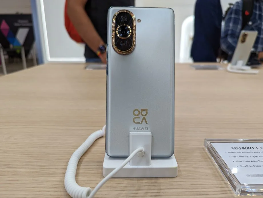 Huawei Nova 10 Pro vs iPhone 14: Lequel est meilleur en photo ?
