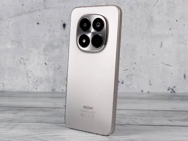 Redmi-Note-15-Pro Redmi Note 15 Pro vs Poco X8 Pro : quel milieu de gamme choisir en 2026 ?