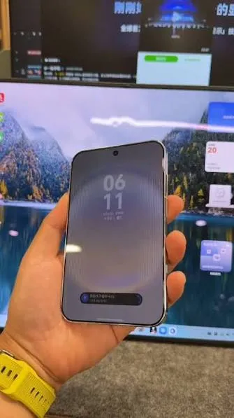 Huawei-Pura-X-View-1-2 Huawei Pura X View: The First Non-Folding Phone With a 16:9.5 Wide Screen