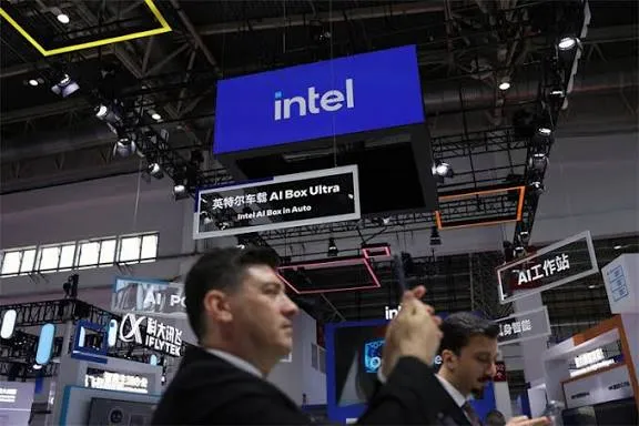 images-9-1 Intel lève 20 milliards de dollars pour financer sa course à l'IA